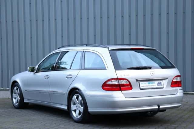 Mercedes-Benz E-Klasse (2004) thumbnail 3