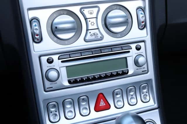 Chrysler Crossfire (2007) thumbnail 4