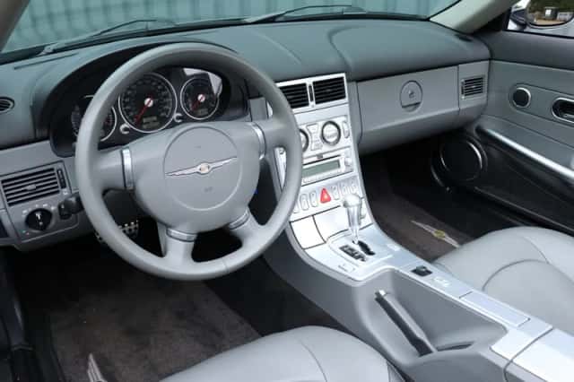 Chrysler Crossfire (2005) thumbnail 2