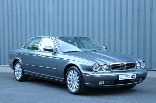 Jaguar XJ (2004) thumbnail 1