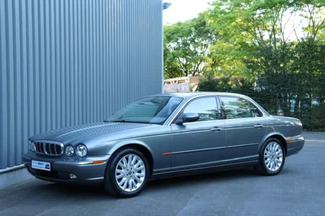Jaguar XJ (2004) thumbnail 5