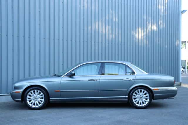 Jaguar XJ (2004) thumbnail 6