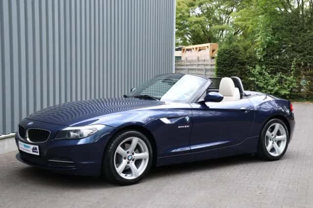 BMW Z4 (2010) thumbnail 5