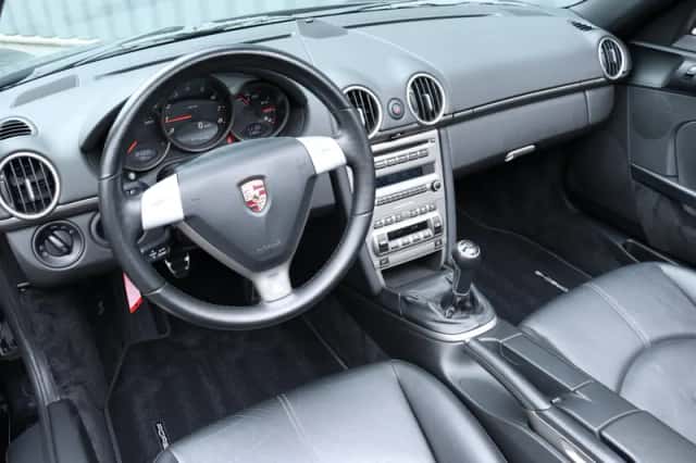 Porsche Boxster (2004) thumbnail 2