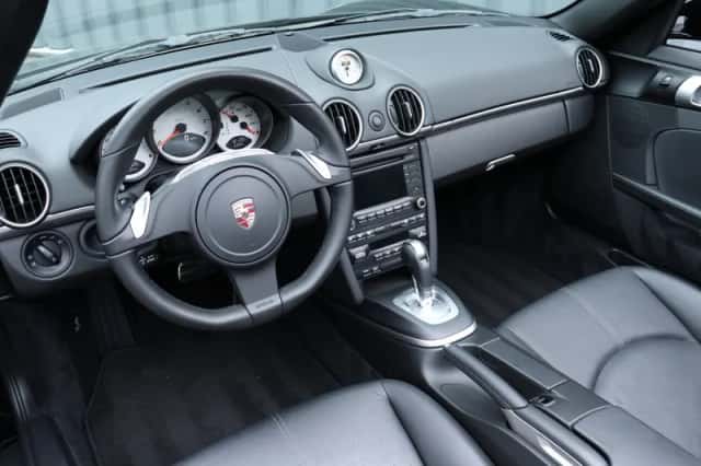 Porsche Boxster (2010) thumbnail 2