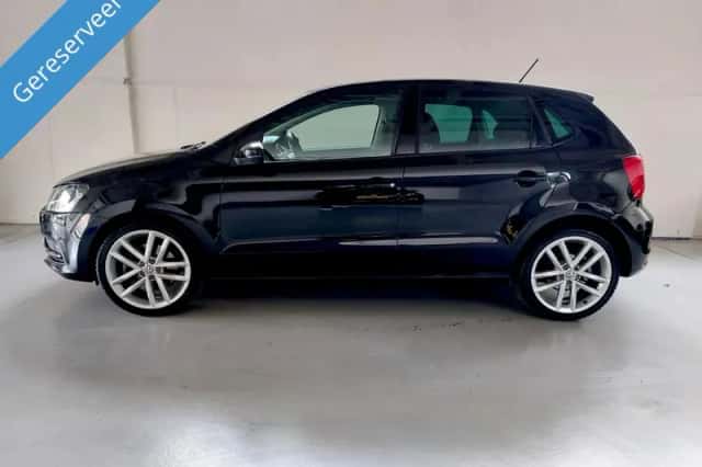Volkswagen Polo (2014) thumbnail 2