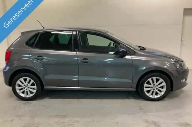 Volkswagen Polo (2011) thumbnail 4