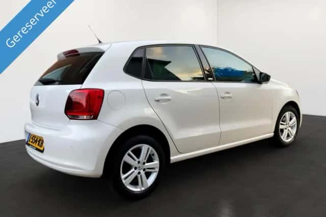Volkswagen Polo (2011) thumbnail 3