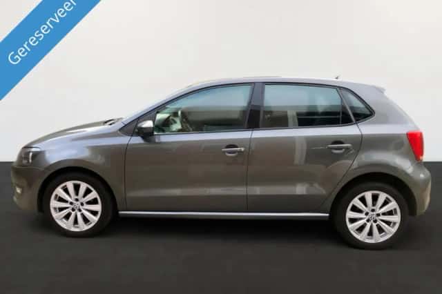 Volkswagen Polo (2012) thumbnail 2