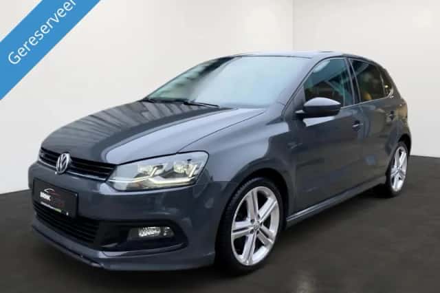 Volkswagen Polo (2015) thumbnail 1