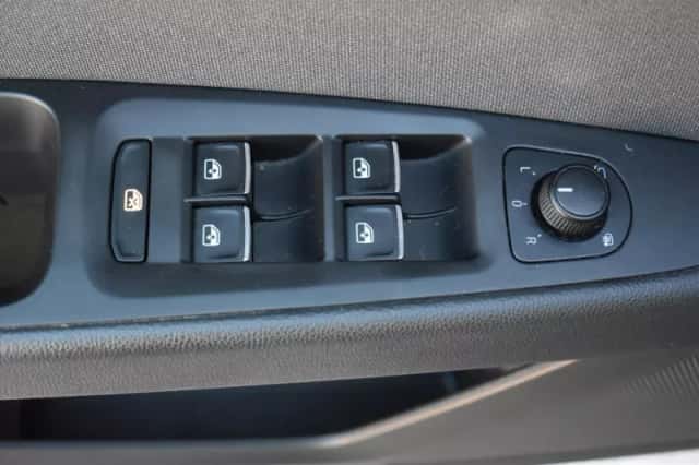 SEAT Leon Sportstourer (2020) thumbnail 6