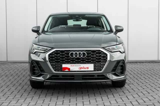 Audi Q3 (2022) thumbnail 3