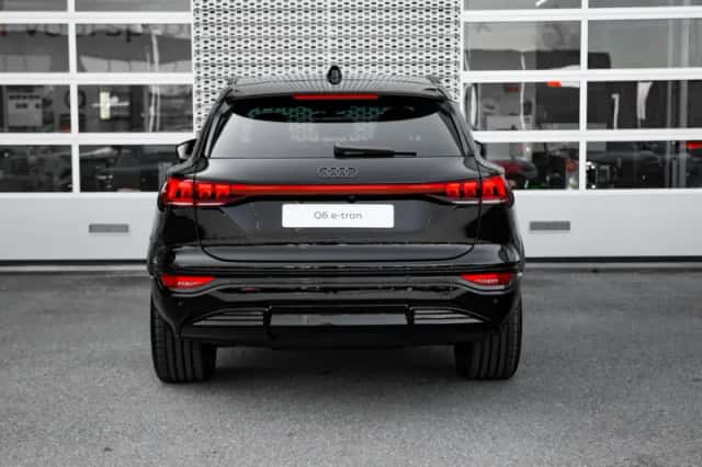 Audi Q6 e-tron (2026) thumbnail 4