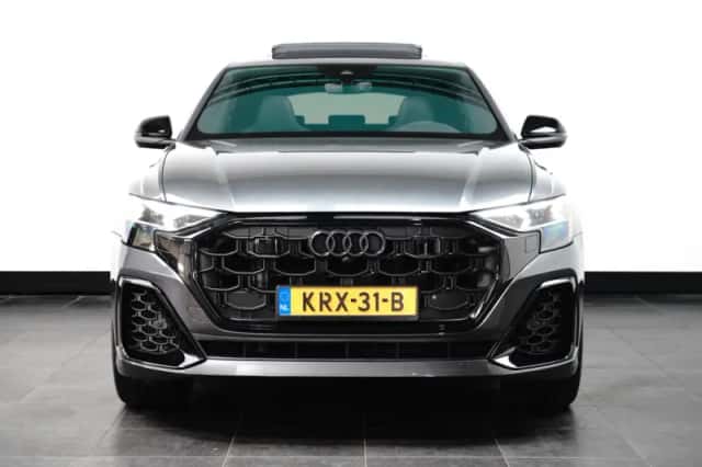 Audi Q8 (2024) thumbnail 2