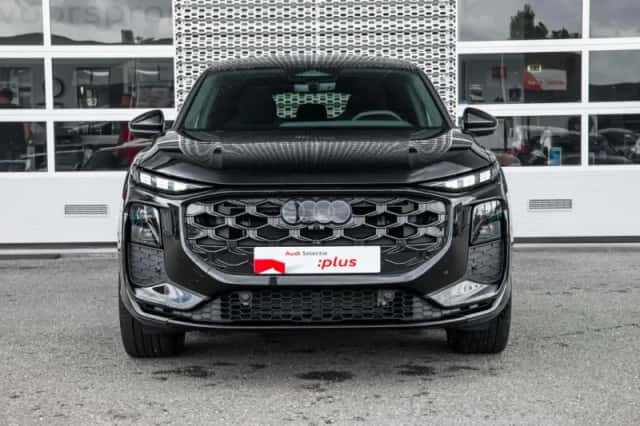Audi Q3 (2026) thumbnail 3