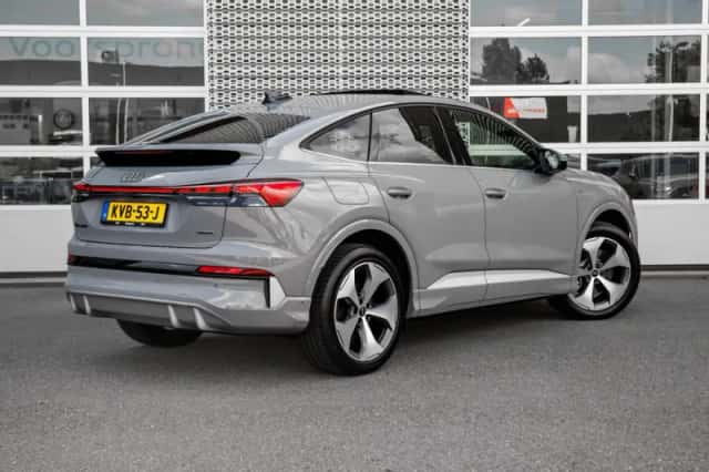 Audi Q4 e-tron (2026) thumbnail 2