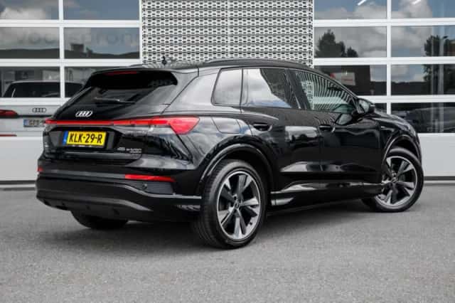 Audi Q4 e-tron (2026) thumbnail 2