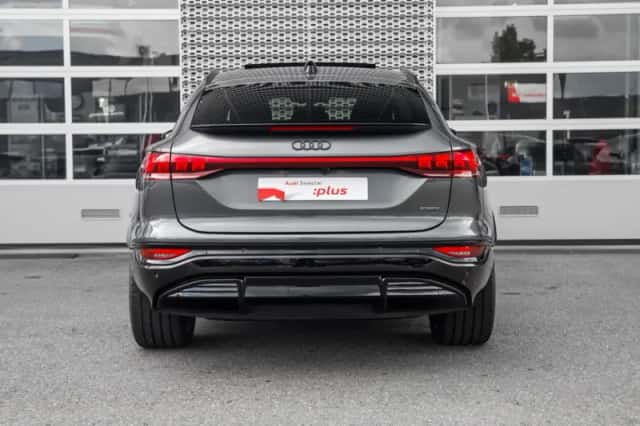 Audi Q6 e-tron (2026) thumbnail 4