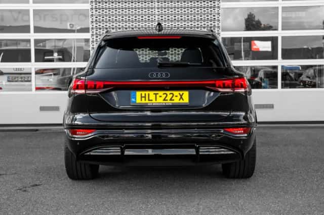 Audi Q6 e-tron (2025) thumbnail 4