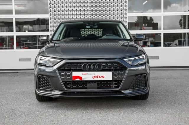 Audi A1 (2023) thumbnail 3