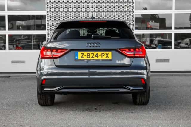 Audi A1 (2023) thumbnail 4