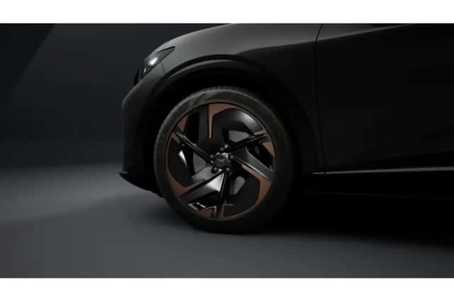 CUPRA Tavascan (2026) thumbnail 5