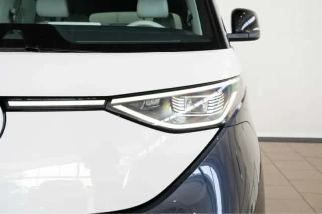 Volkswagen ID. Buzz (2022) thumbnail 3