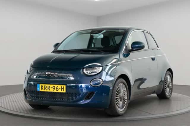 Fiat 500e (2023) thumbnail 1