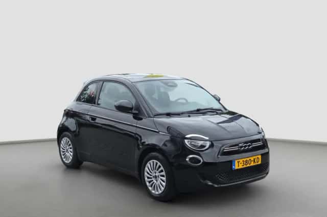 Fiat 500 (2022) thumbnail 6