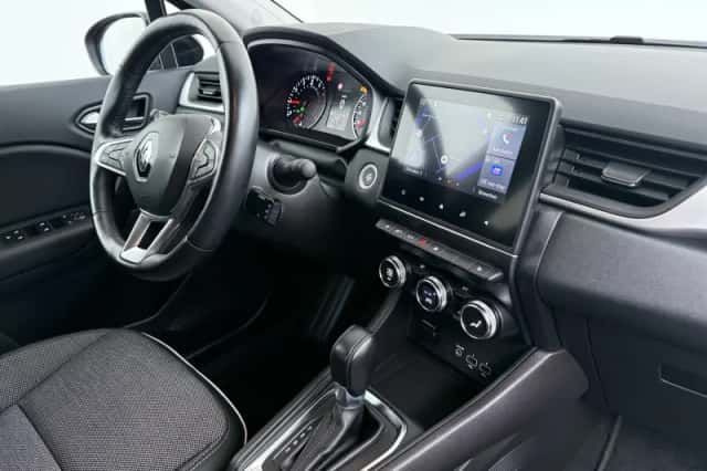 Renault Captur (2022) thumbnail 5