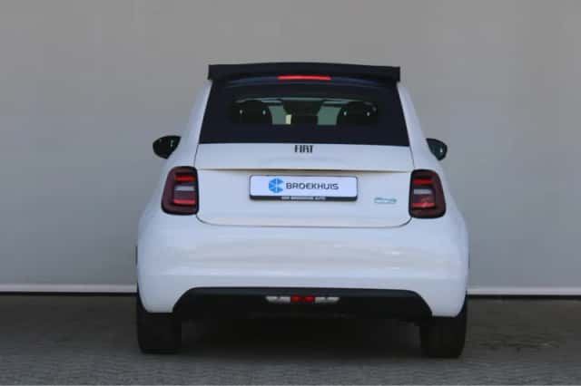 Fiat 500e (2023) thumbnail 6