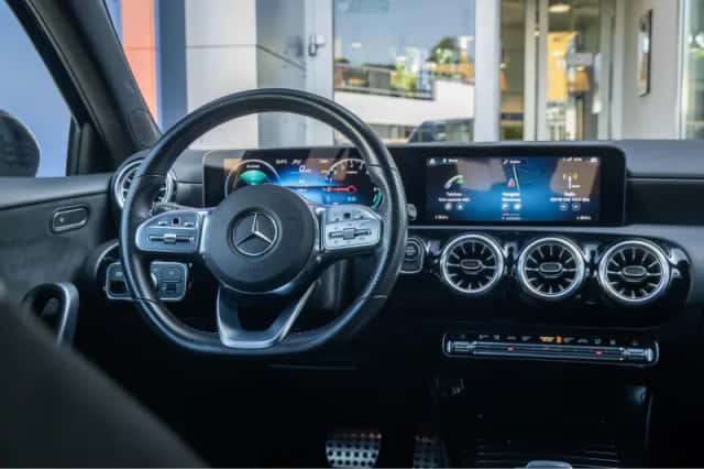 Mercedes-Benz A-Klasse (2023) thumbnail 2
