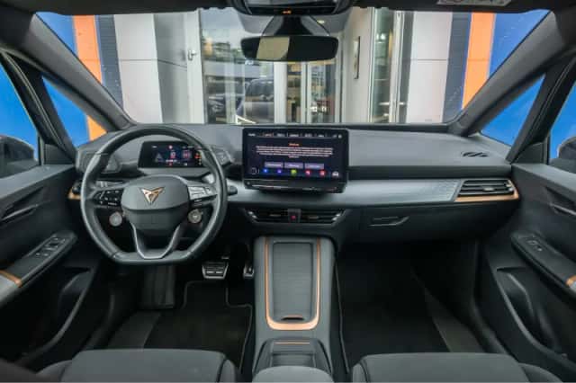 CUPRA Born (2023) thumbnail 2