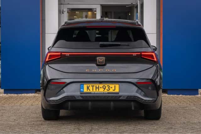 CUPRA Born (2023) thumbnail 5