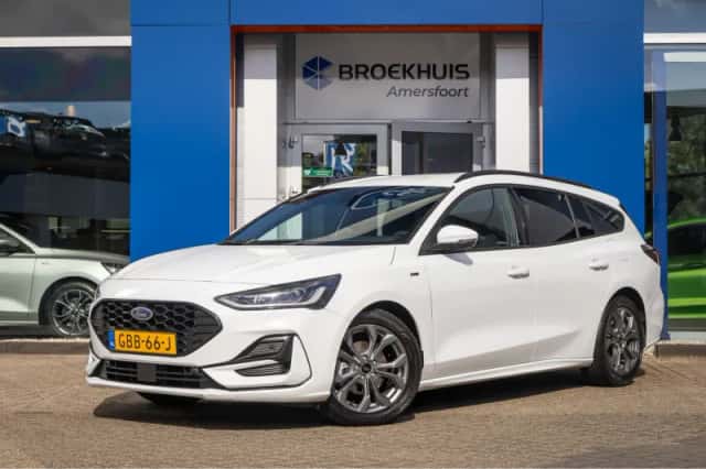 Ford Focus (2024) thumbnail 1