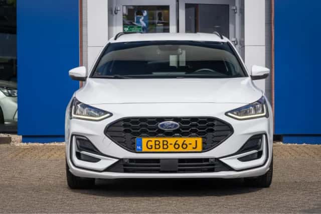 Ford Focus (2024) thumbnail 4