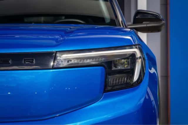Ford Explorer (2025) thumbnail 4