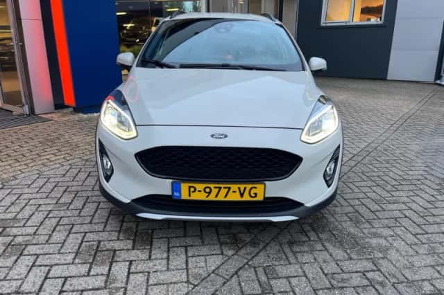 Ford Fiesta (2021) thumbnail 2