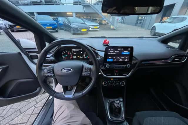 Ford Fiesta (2021) thumbnail 5