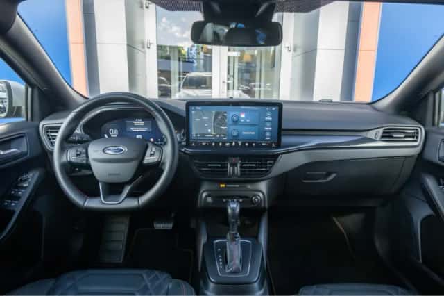 Ford Focus (2024) thumbnail 2