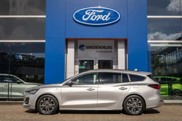 Ford Focus (2024) thumbnail 4