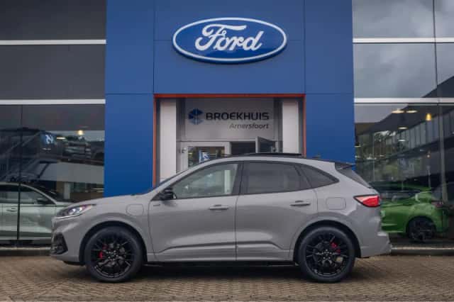 Ford Kuga (2024) thumbnail 5