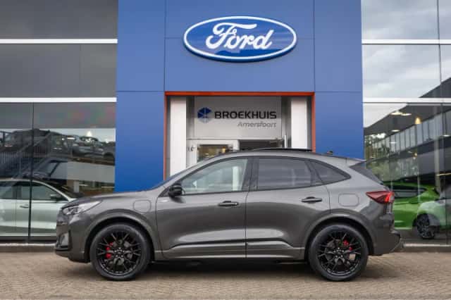 Ford Kuga (2025) thumbnail 4