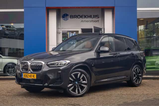 BMW iX3 (2022) thumbnail 1