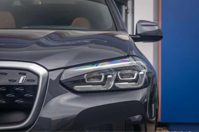BMW iX3 (2022) thumbnail 4