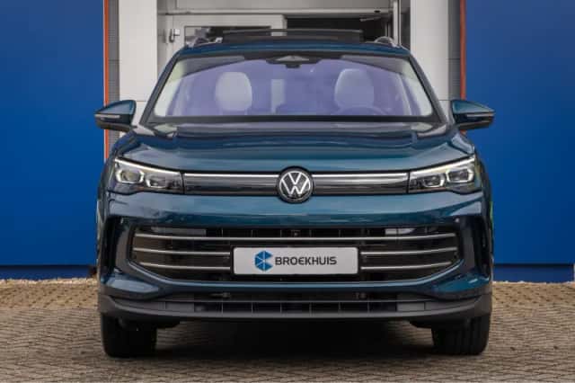 Volkswagen Tiguan (2025) thumbnail 3