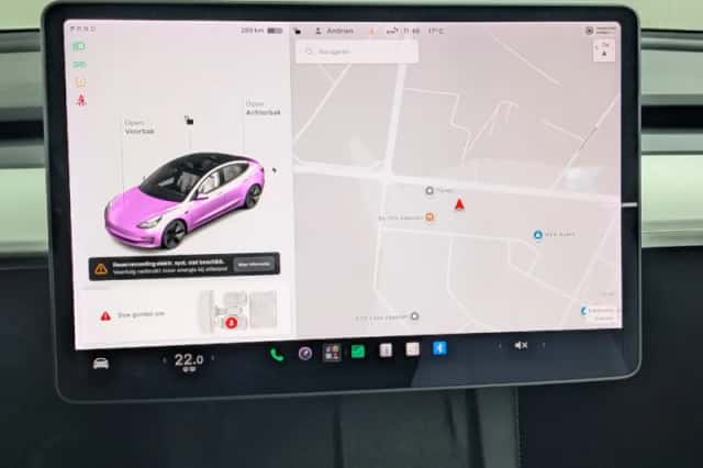 Tesla Model 3 (2021) thumbnail 6