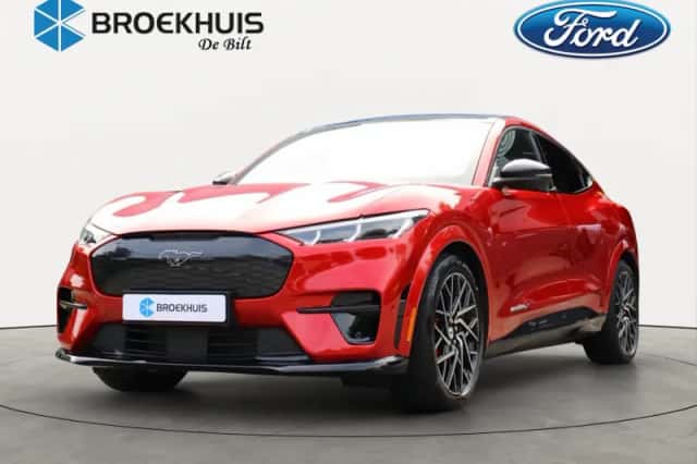 Ford Mustang Mach-E (2025) thumbnail 1