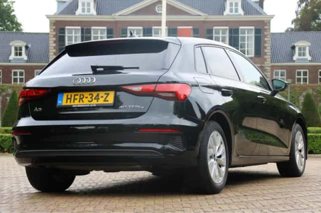 Audi A3 (2021) thumbnail 3