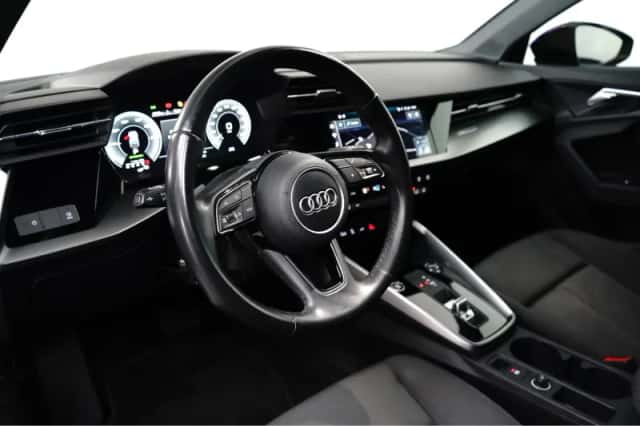 Audi A3 (2021) thumbnail 4
